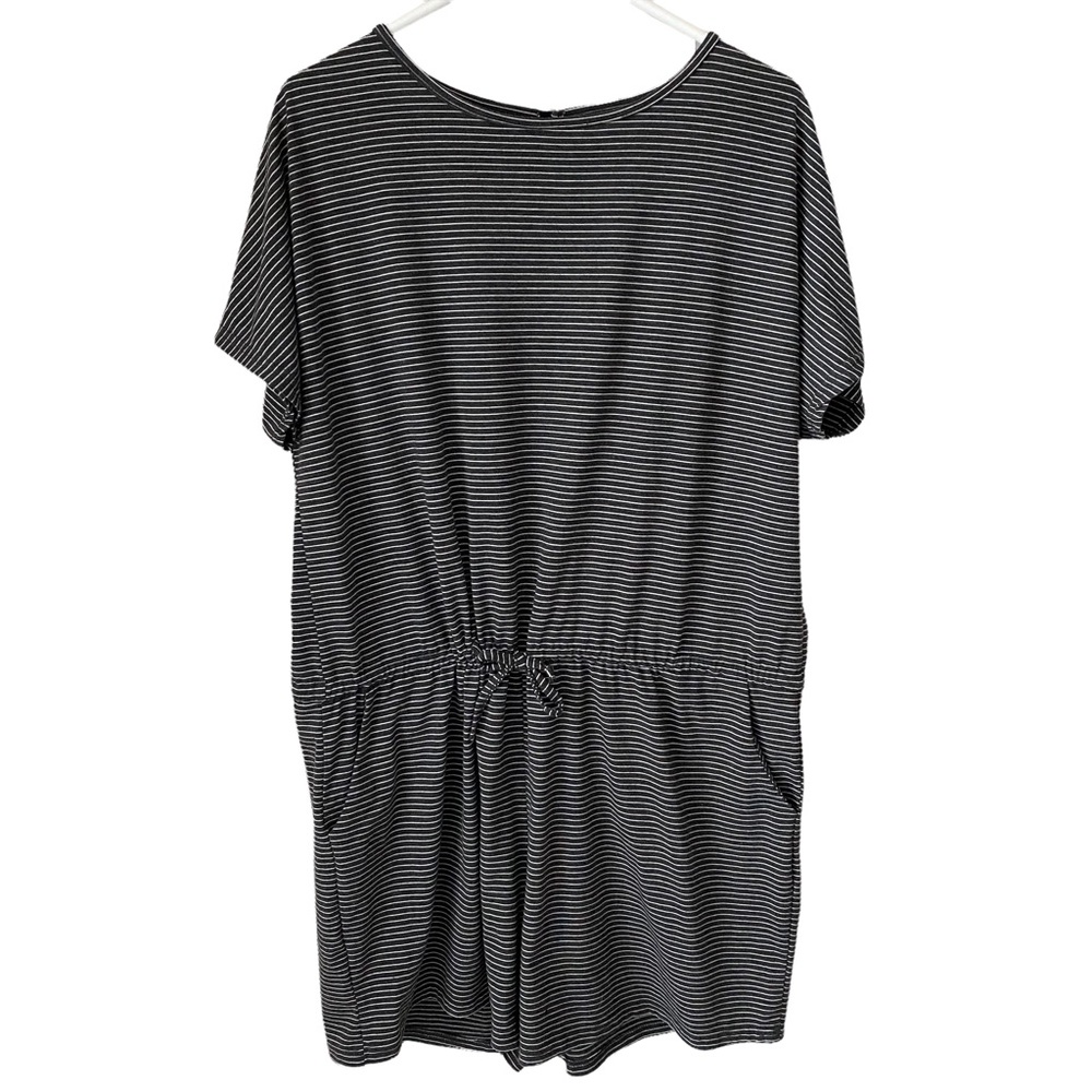 Gray and white striped romper size XXL drawstring waist and keyhole design back